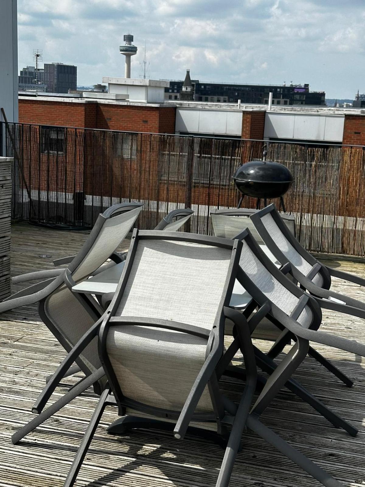 Penthouse - Liverpool City Centre - Nhs Stays - Liverpool Royal Hospital Eksteriør billede