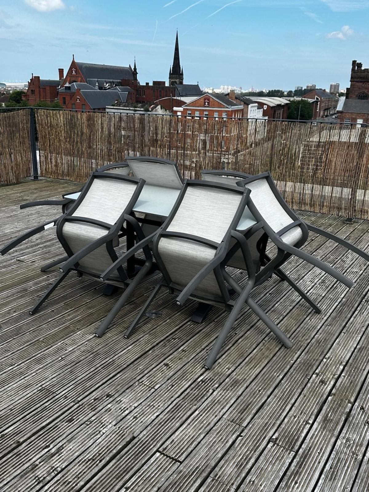 Penthouse - Liverpool City Centre - Nhs Stays - Liverpool Royal Hospital Eksteriør billede