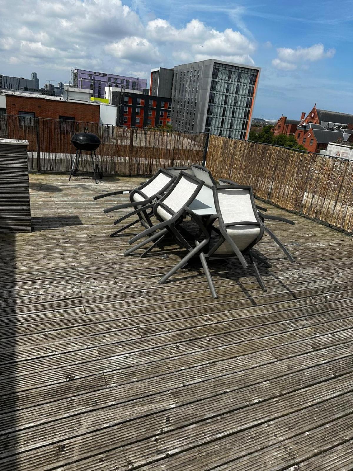 Penthouse - Liverpool City Centre - Nhs Stays - Liverpool Royal Hospital Eksteriør billede
